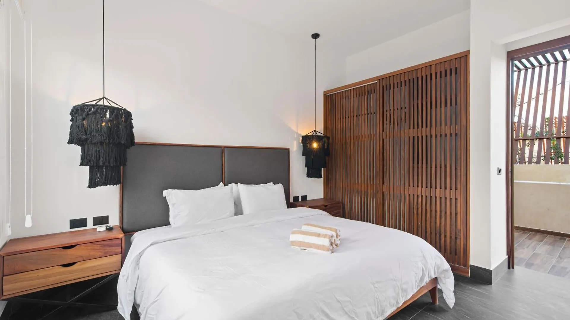 La Veleta Getaway At Asana Leaf House Sleeps 12 Villa Tulum 0*,
