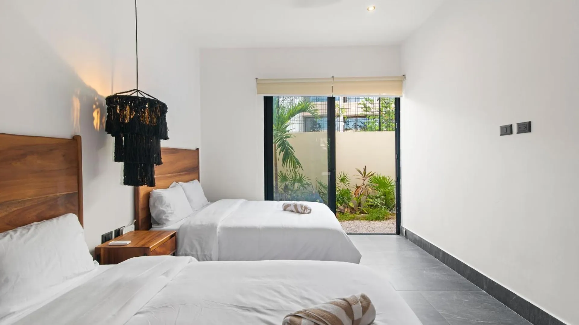 La Veleta Getaway At Asana Leaf House Sleeps 12 Villa Tulum